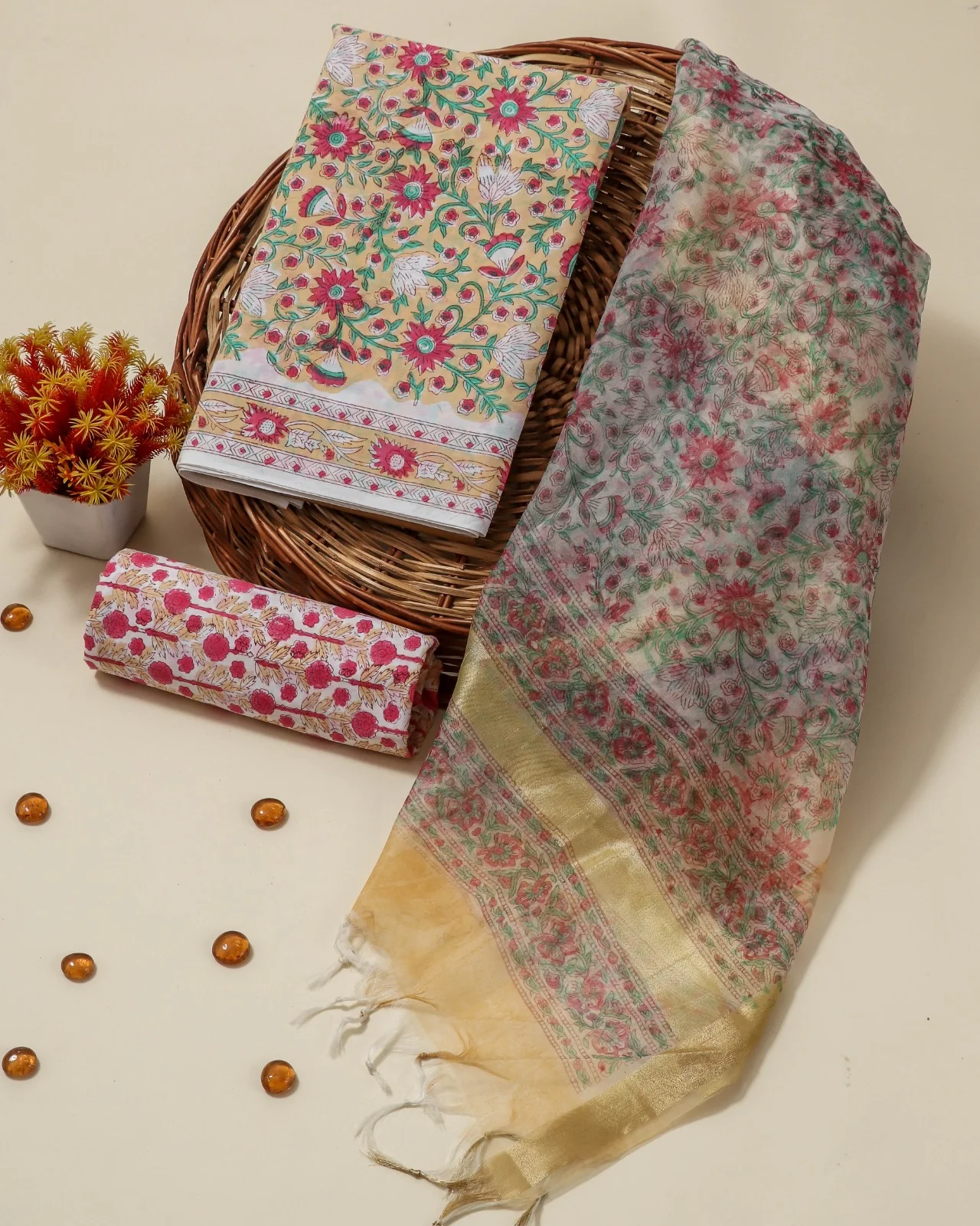 jalal-clothing-embroidered-suit